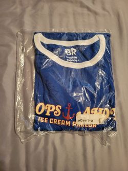 Baskin Robins Scoops Ahoy Stranger Things XL Shirt