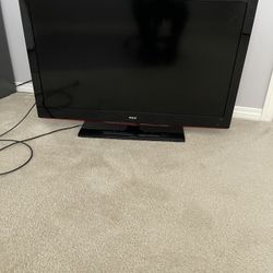 TV With Remote Control 