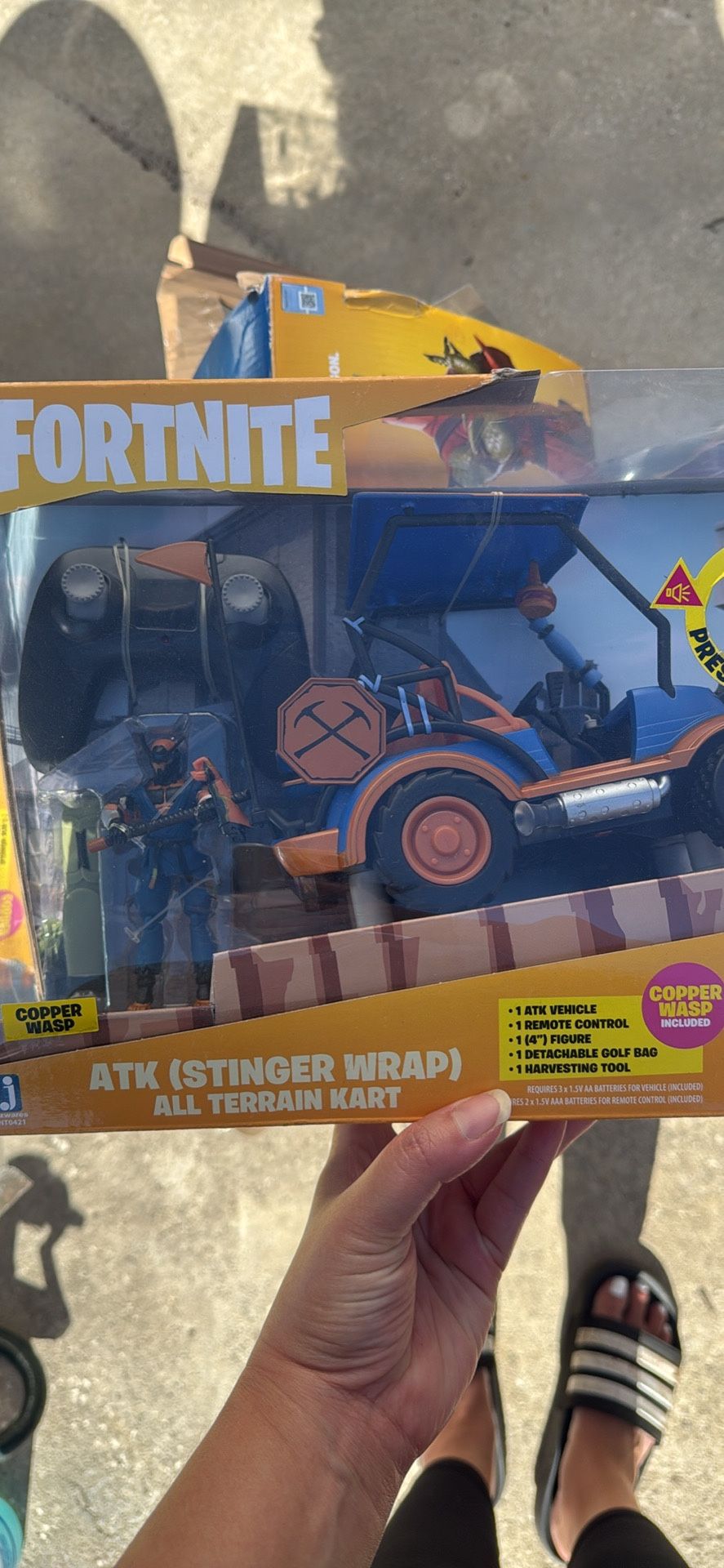 Fortnite Stinger ATK Deluxe Feature Vehicle
