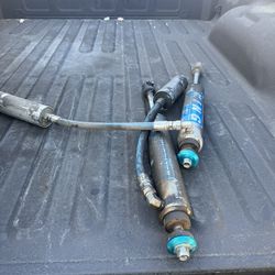 Carli King 2.5 Front Shocks