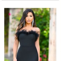  Lady Black Tie Black Feather Mini-Dress