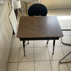 School Table 30$