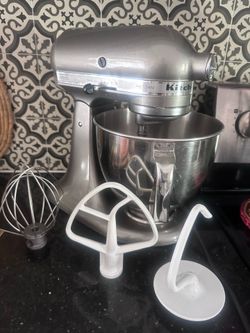Kitchenaid artisan mixer with accessories
