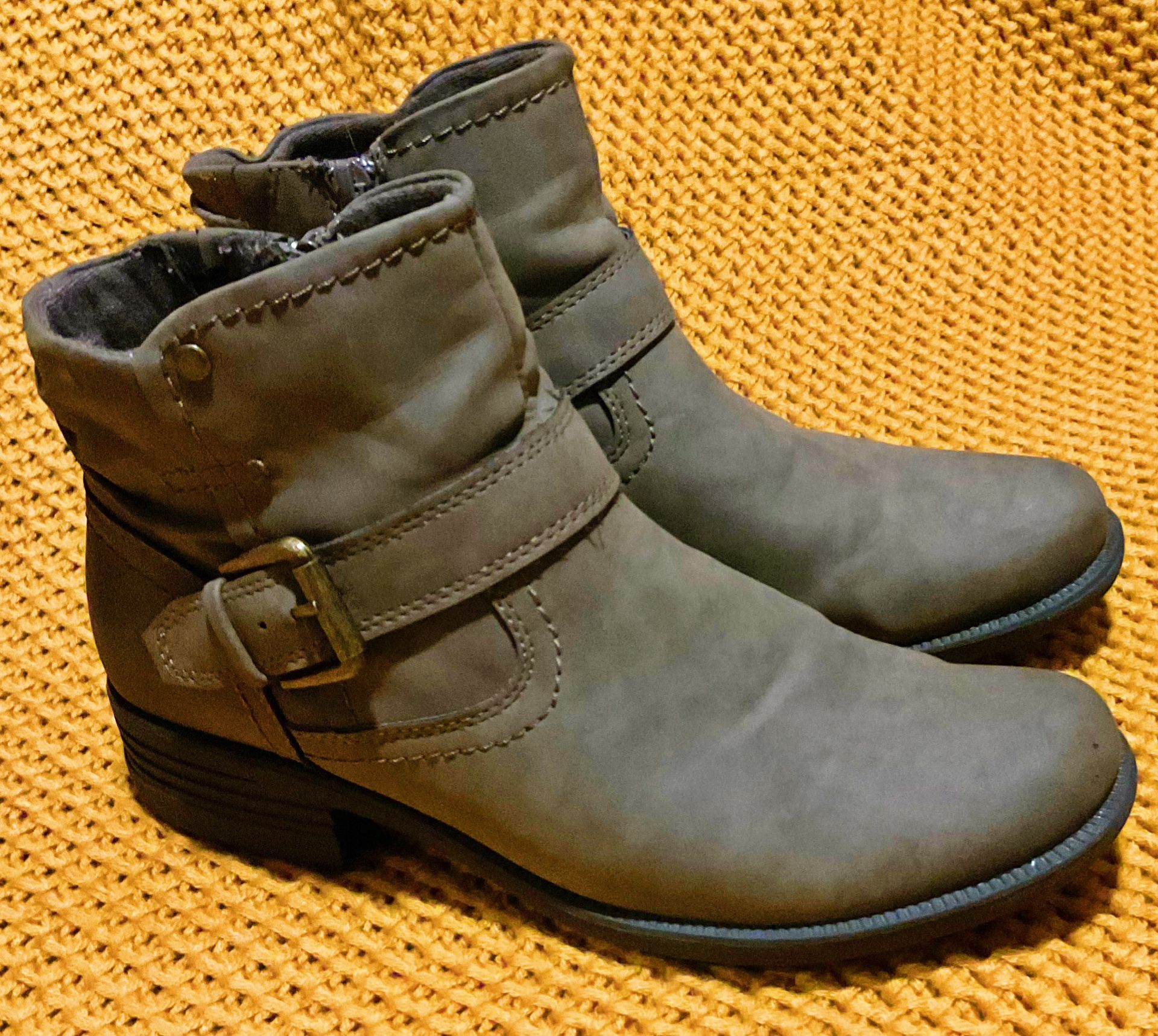 Earth Origins Army green Ankle Boots