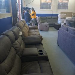 Sectionals With Cup Holders 