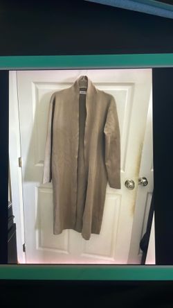 Women’s overcoat.