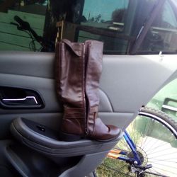 Size 6 Forever Boots