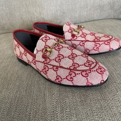 Women’s Gucci Jordaan Flat Slip On 6.5 US