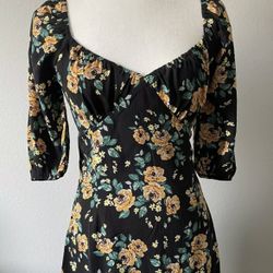 WOMENS BLUE BLUSH FLORAL OFF THE SHOULDER SKATER SHORT DRESS SIZE SMALL- TRUE TO SIZE/ NO STRETCH