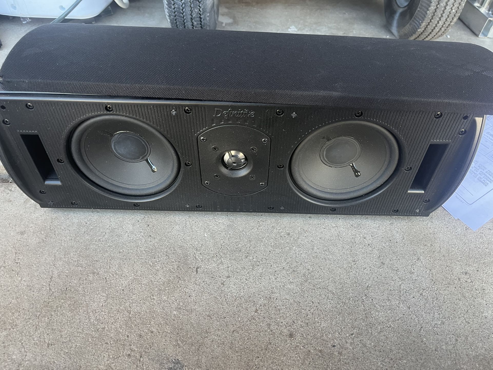 Pro Cinema Definitive Center Speaker