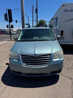 2008 Chrysler Town & Country Minivan