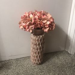 Beautiful   Ceramic  Vase And  Flowers 