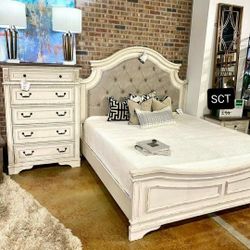 Brand New Realyn Chipped White Panel Bedroom Set 4-PIECE 