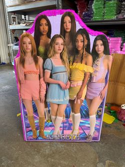 KATSEYE pinata