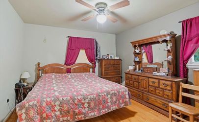 Bedroom set, all 3 pieces