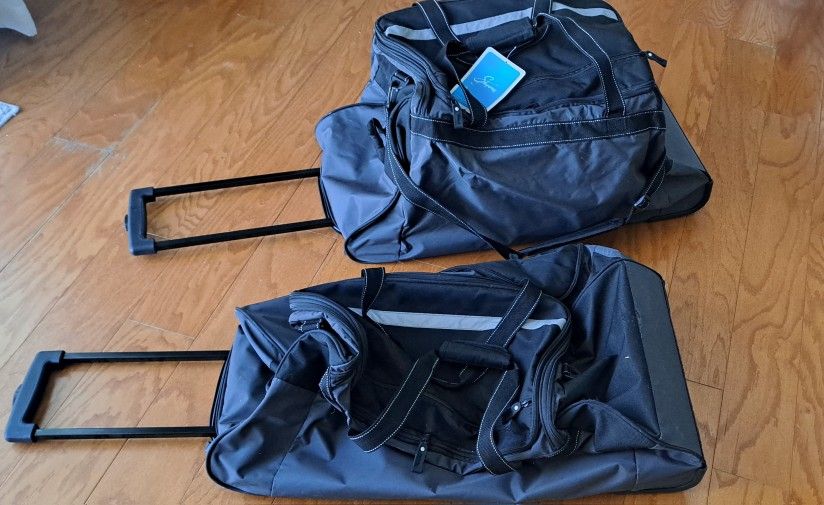 Rolling Geavy Duty Duffle Bags