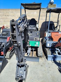 Mini Excavator By John Deere 