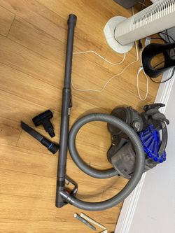 Dyson DC23 