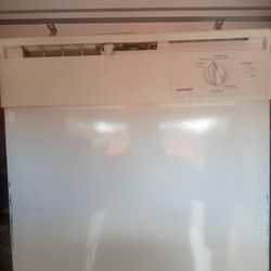 Hotpoint By GE Dishwasher