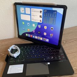 iPad Pro 11” (M2 chip / 2022 model) 4th Generation 128GB with keyboard case and stylus pen