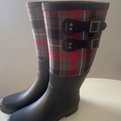 RAIN-GEAR and chic UGG Rubber And Wool Knee-High Boots