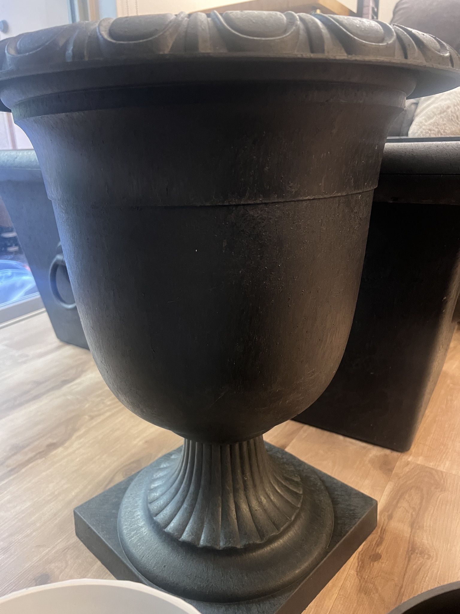 TierraVerde Crescendo Indoor Outdoor Tall Urn Planter, 19" W x 23" H, Black