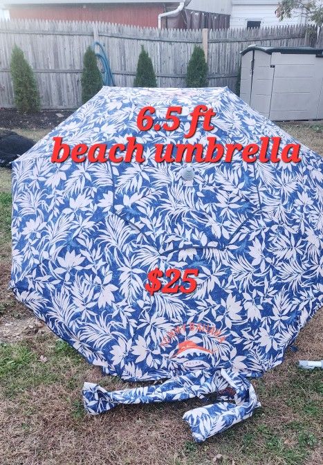Tommy Bahama Tilt Beach Umbrella 