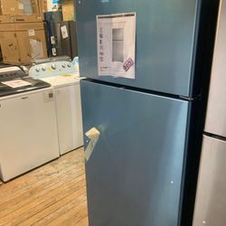 GE Refrigerator 