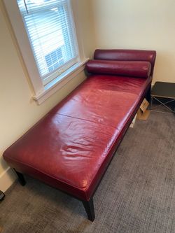 Leather Chaise Lounge