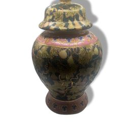  Decorative Jar