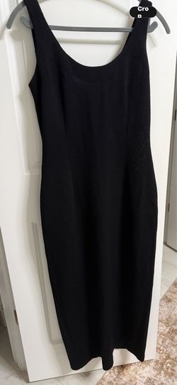 St. John Dress Size 6 Black Knit Maxi (Open to reasonable offers)