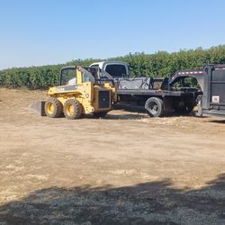 Dump Trailer  Bobcat   SKIDSTEER 