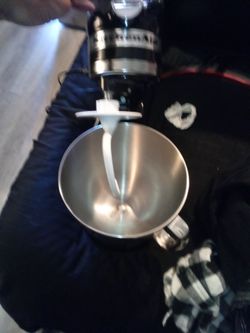 Artisan Kitchen Aid mixer