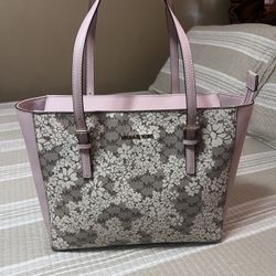 New Michael Kors Tote