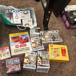 BOBBLE HEAD AMD LOGO AMD DISNEY ITEMS BRIND NEW