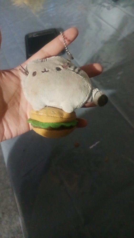 GUND PUSHEEN KEYCHAIN