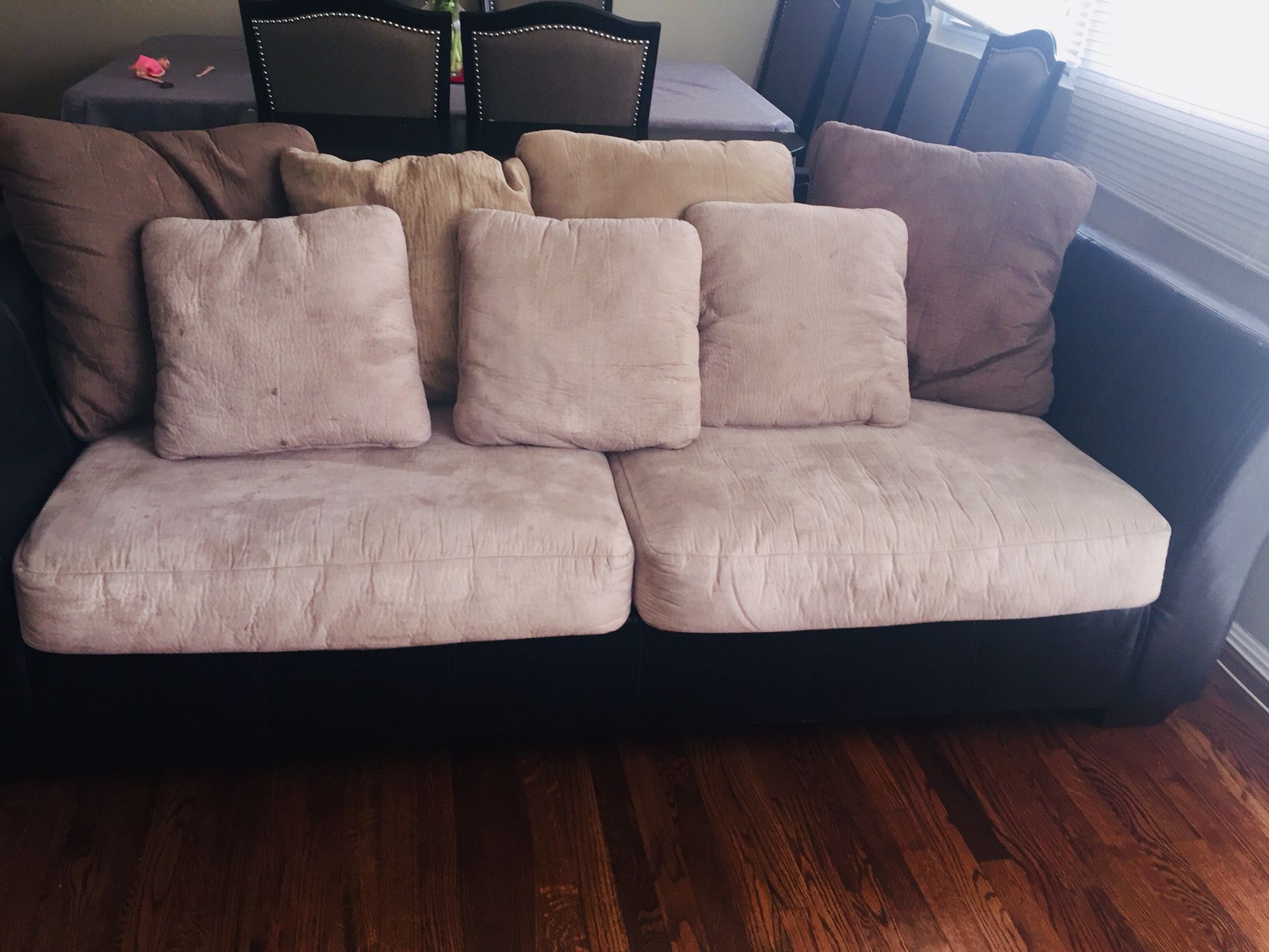 Couch/sofa for living room
