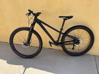 Specialized Rockhopper Elite 27.5 (2022) Mountian Bike