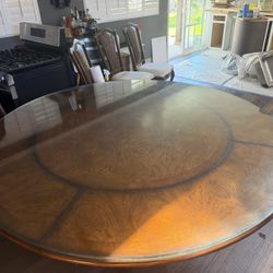 6 Foot Round Dining Table W/ 6 Chairs
