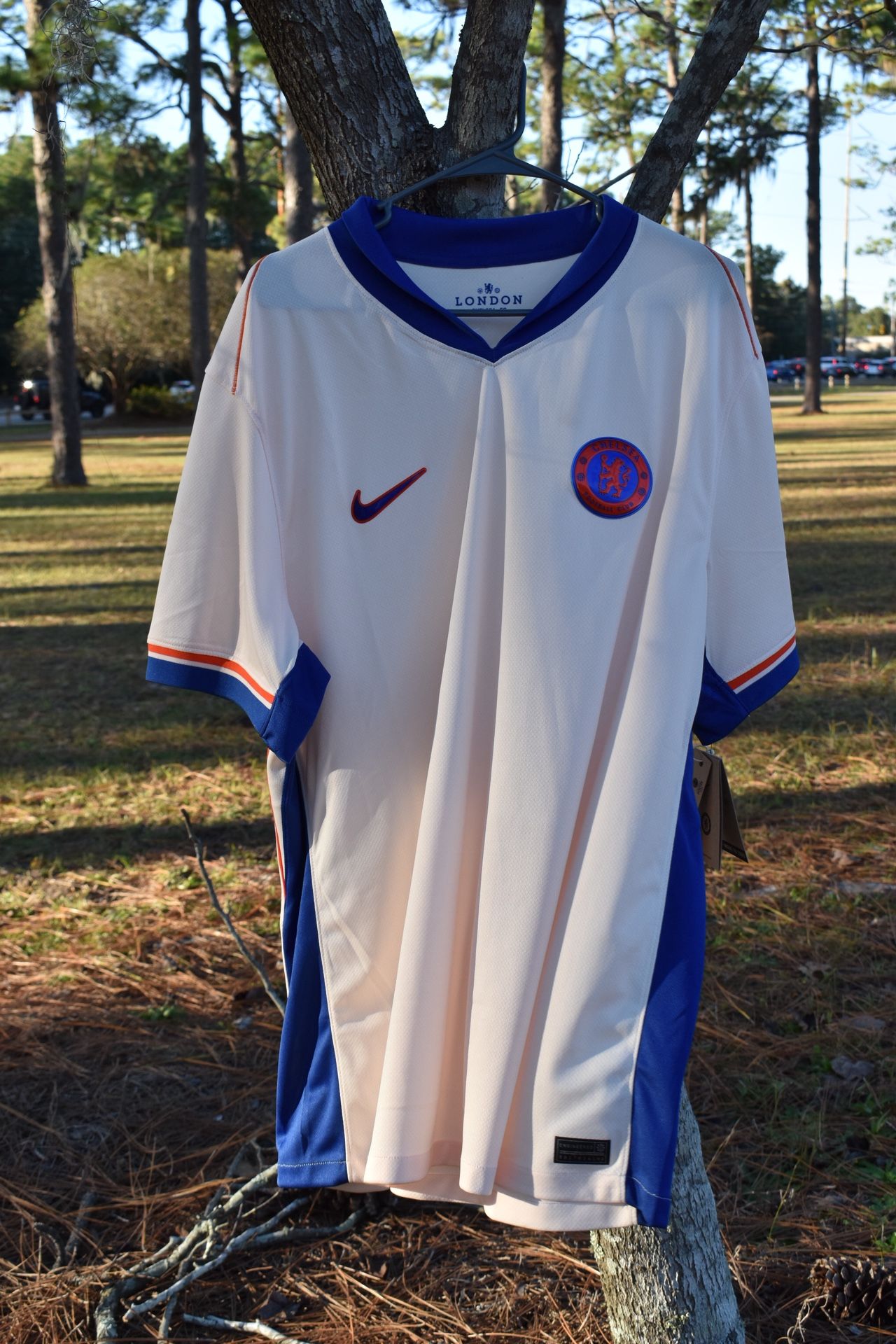 Chelsea 24/25 Away Jersey (XXL) – New With Tags