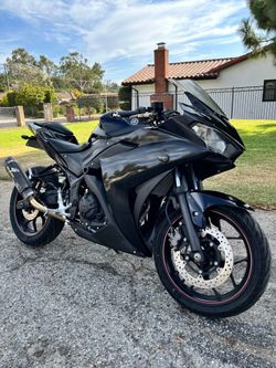 2015 Yamaha R3