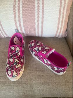 Hello Kitty slip on canvas sneakers for girls . Size 3