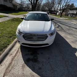 2015 Ford Taurus