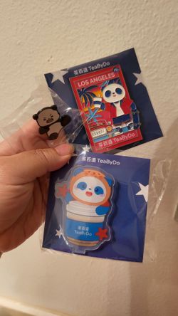 Panda bundle - magnet - brooch - desk accessory Tea by Do