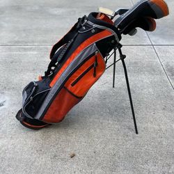 Jr. Right Handed Golf clubs with Bag