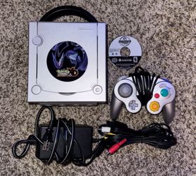SILVER NINTENDO GAMECUBE POKÉMON XD SPECIAL EDITION CONSOLE WITH VIDEO GAME & CONTROLLER