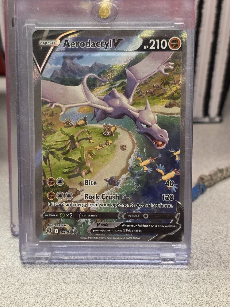 Aerodactyl V POKEMON