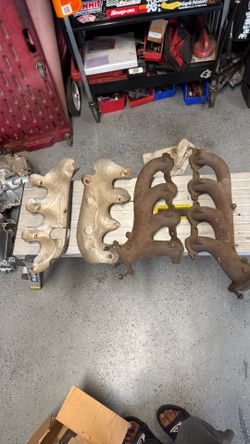 OEM  exhaust manifold for gmc sierra