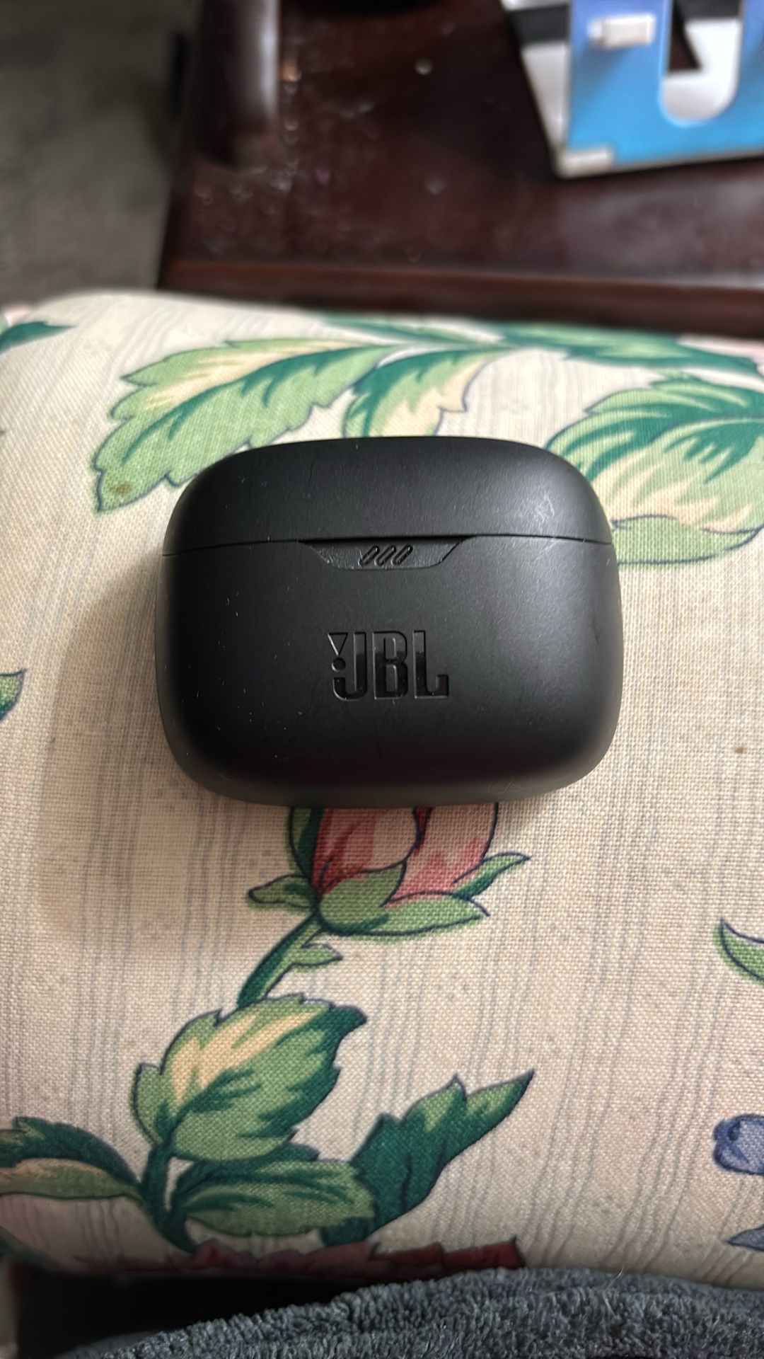 JBL TUNE Bluetooth Headphones