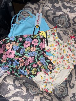 Kids girls bathing suits size L